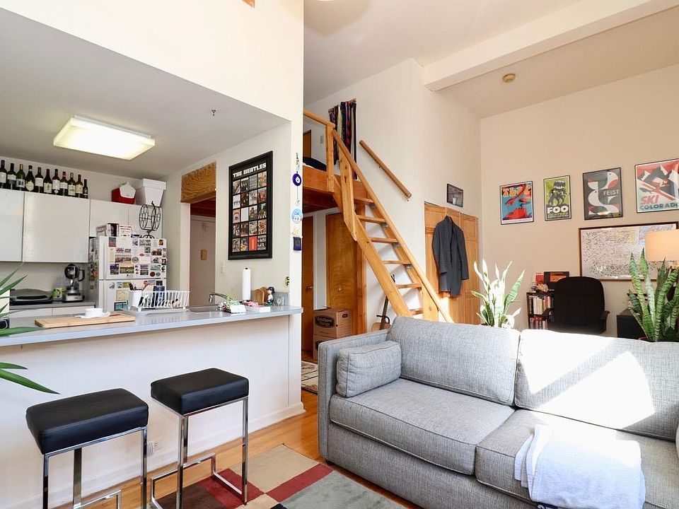 1st image of 450 7th St APT 1M