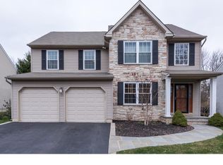 123 Riverwoods Dr, New Hope, PA 18938