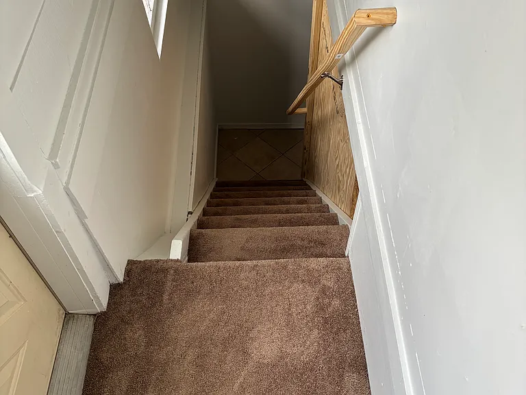 1416 Center St E — Photo 13