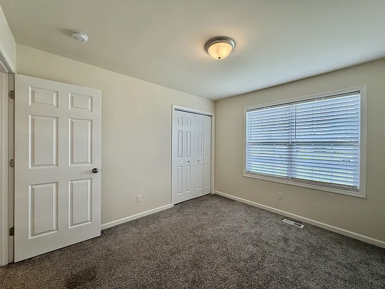 118 Cedar Ave — Photo 12