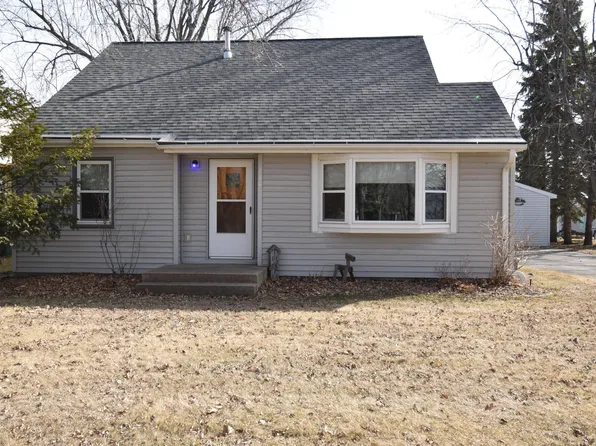 220 Drury Ave, Lowry, MN 56349