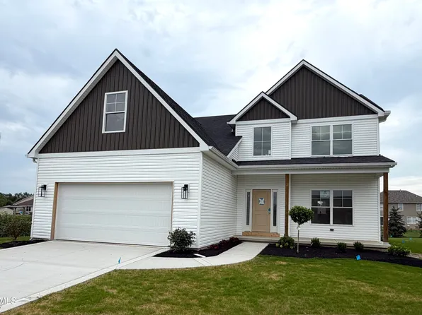 5045 Magnolia Dr, Oregon, OH 43616