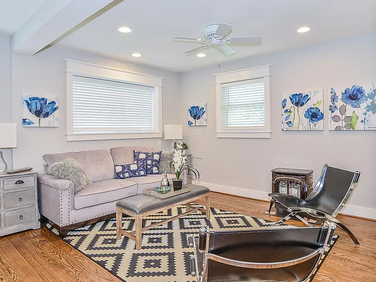 1919 N Dinwiddie St #2 — Photo 17