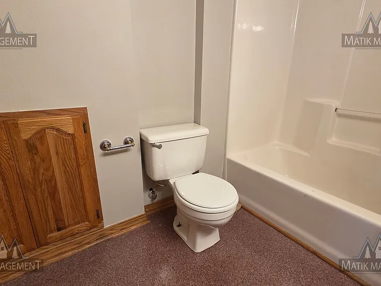 5605 Nancy Ln NW — Photo 43