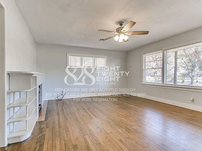 930 Miller Ave — Photo 9
