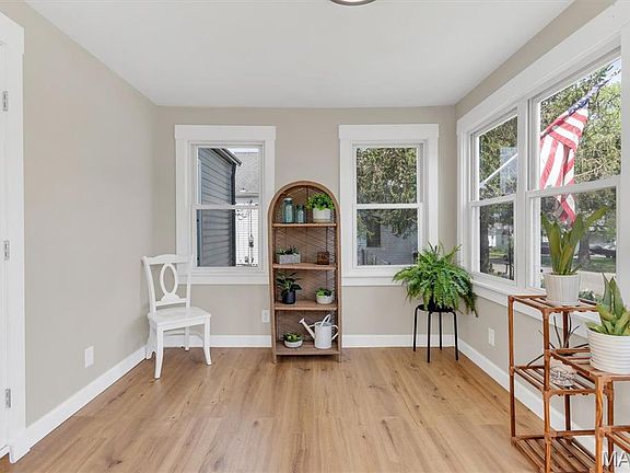 5th image of 773 Reed Ave