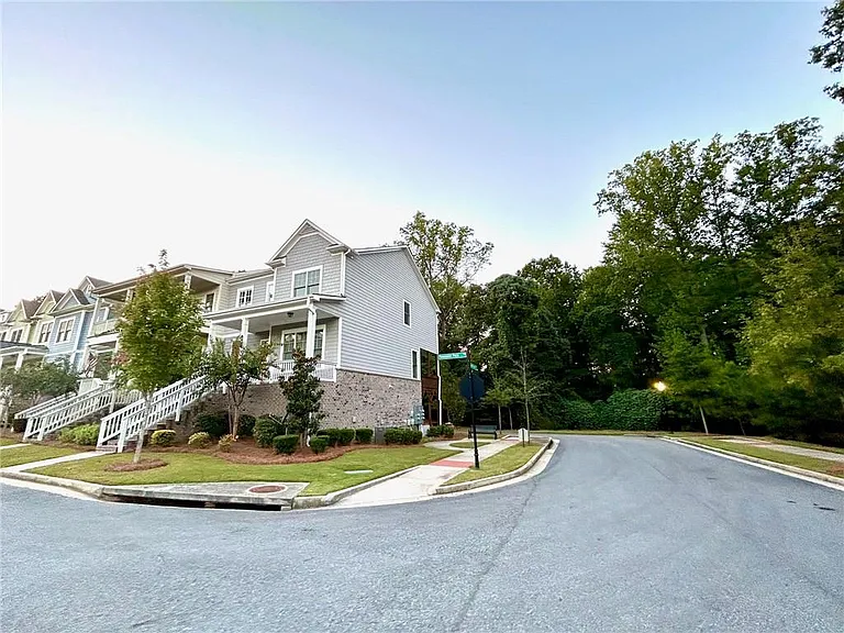 491 Suwanee Pass Trl — Photo 4