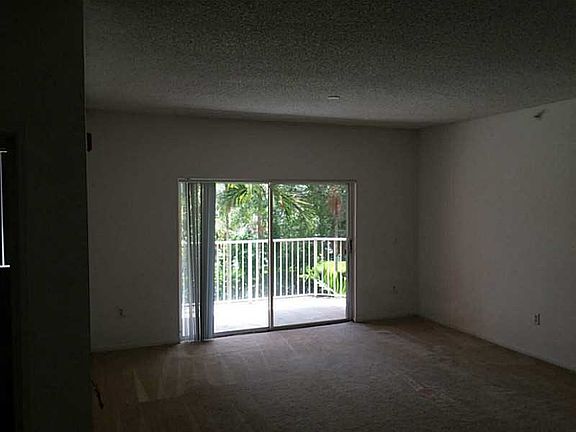 3rd image of 6936 SW 39th St APT 205D