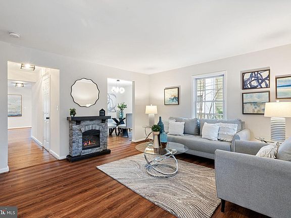 2nd image of 4009 Roberts Rd