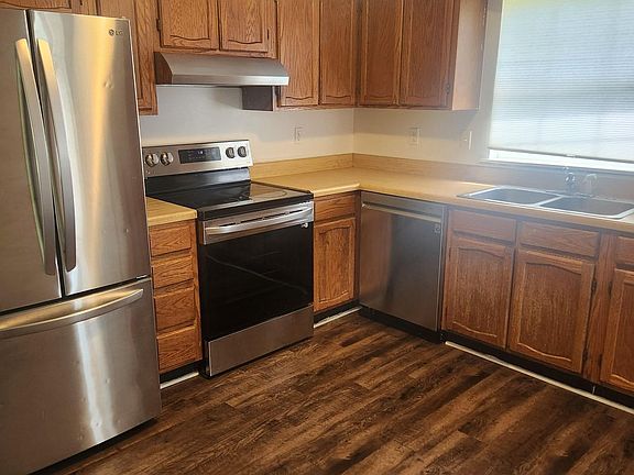 2nd image of 115 Cardinal Acres Dr