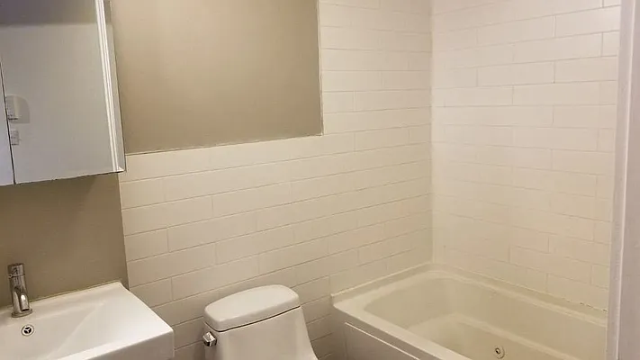 Rented by Nooklyn NYC LLC | media 23