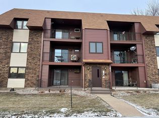 251 3rd St NE UNIT 10, Valley City, ND 58072