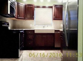 208 E Parkway Dr, Margate, FL 33068