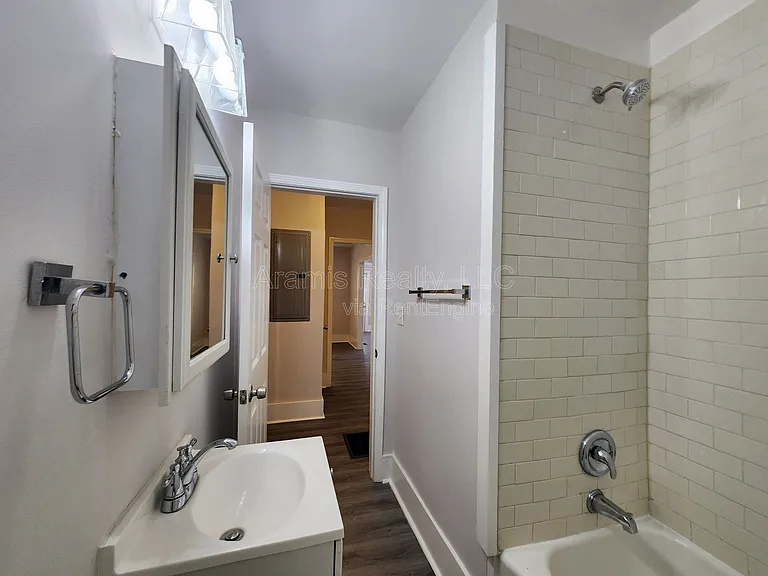 2663 Blount St — Photo 13