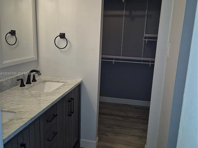 16565 NE 26th Ave #2E — Photo 11