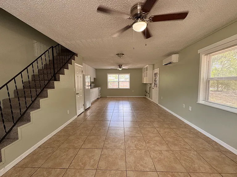 538 Orange St #538 — Photo 11
