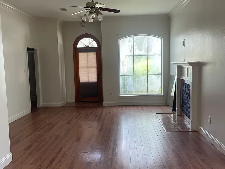 10380 Springwind Ct — Photo 5