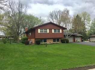 2783 Panorama Dr, Rockford, IL