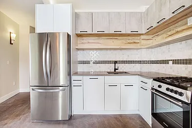 82 South 6th Street in Williamsburg