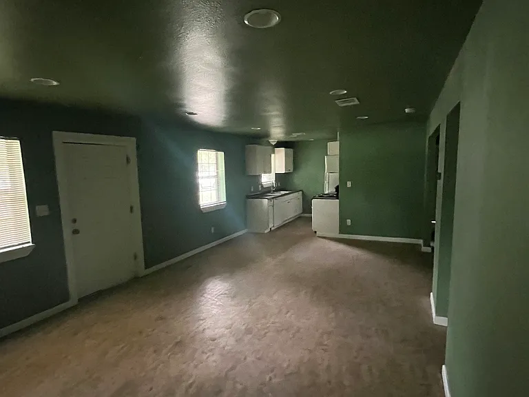 606 Guadalimar St — Photo 18