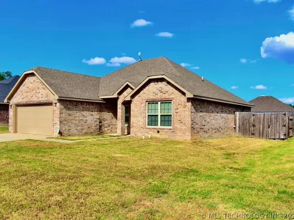 140 Glenbrook Dr, Calera, OK 74730