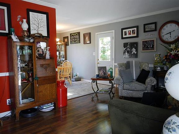 3rd image of 432 E Clearview Dr