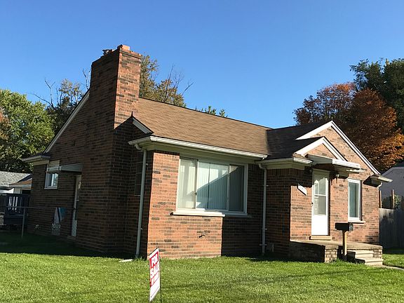 2nd image of 746 W Parker Ave
