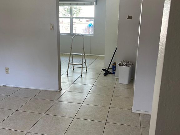 2nd image of 328 E Charlotte Ave