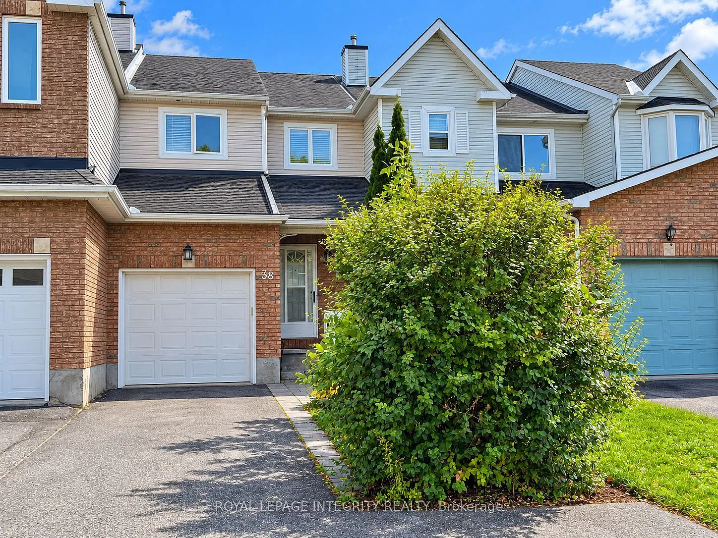 3 bed, $2,600 — Photo 1