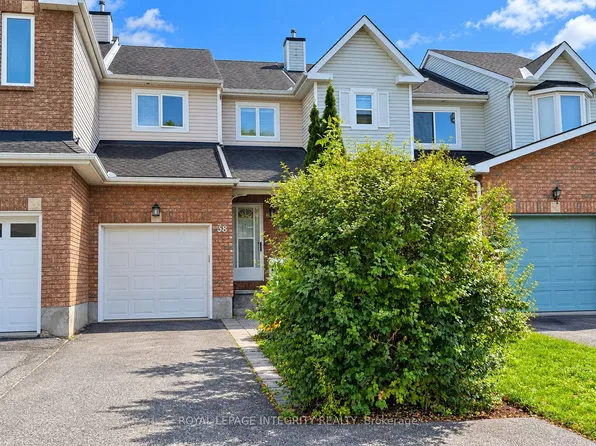 38 Redpath Dr, Ottawa, ON K2G 6E4