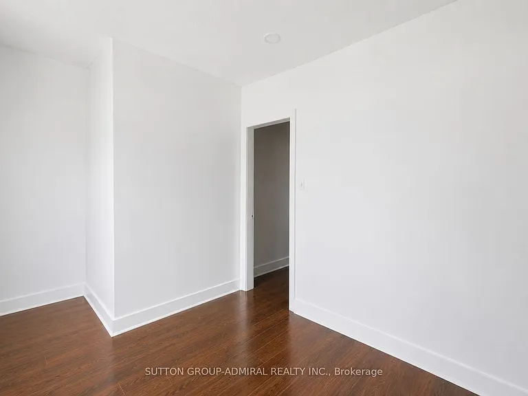 193 1/2 Baldwin St — Photo 19
