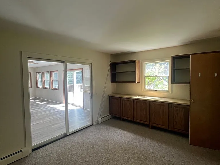 110 Hillary Dr — Photo 14