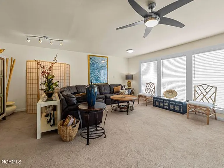 6119 Harbourside Dr — Photo 5