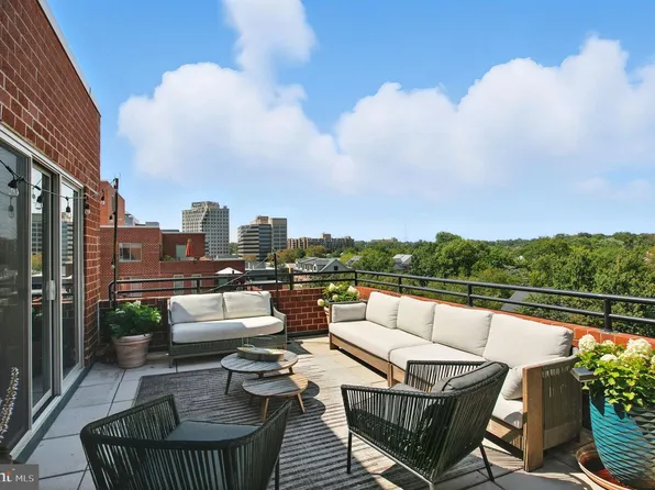 1050 N Taylor St #1-709, Arlington, VA 22201