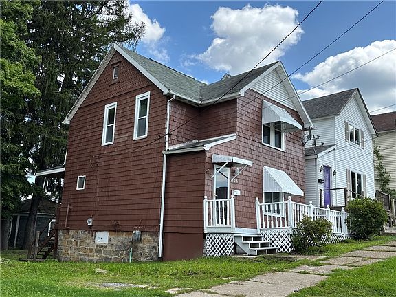 3rd image of 126 Welsh St