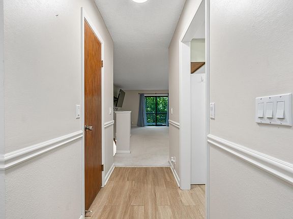 3rd image of 14 Orantes Pl