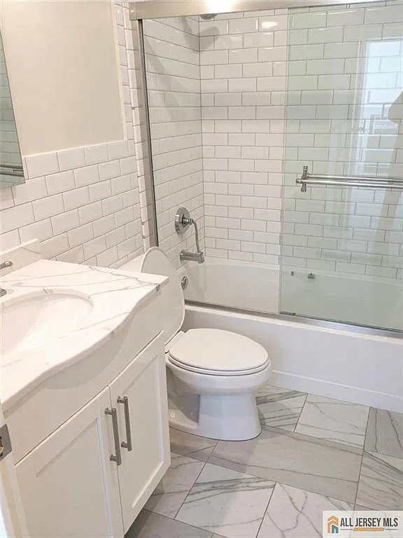 2 bed, 1.0 bath, $1,500 — Photo 3