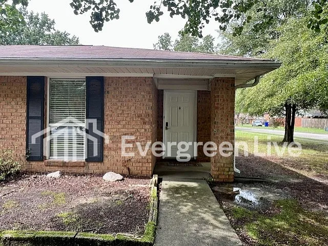 100 Swing Ct — Photo 2