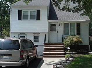 11 Carlson Pl, Lake Hiawatha, NJ 07034