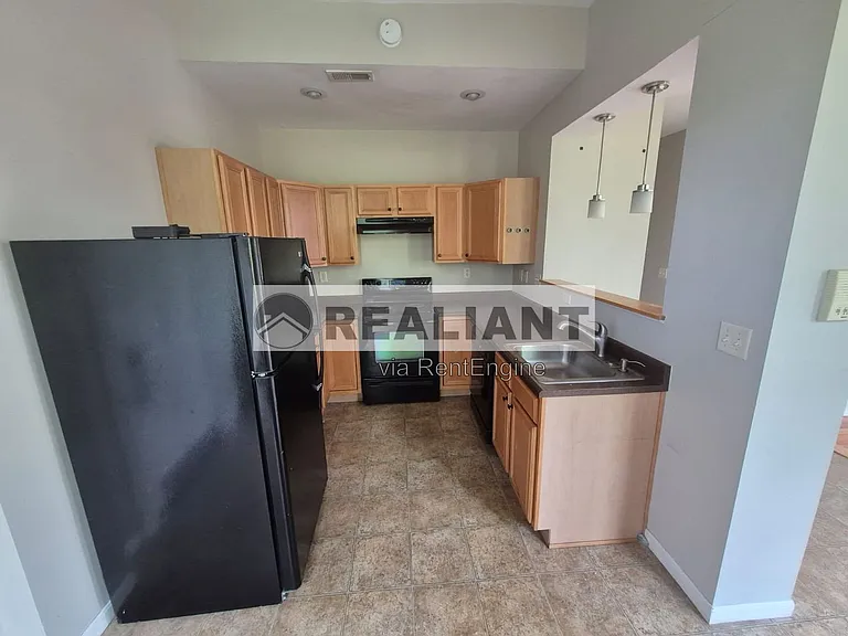 424 Emma St #301 — Photo 2