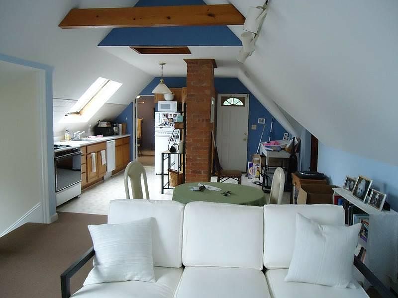 2nd image of 71 Cottage St #3