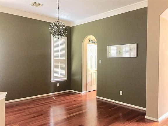 4th image of 22539 Bristolwood Ct