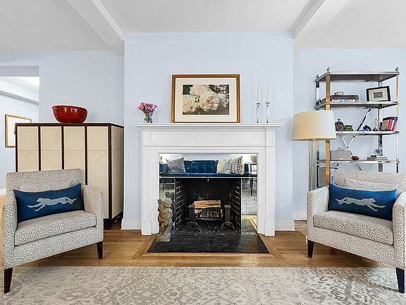 4th image of 424 E 52nd St APT 3A