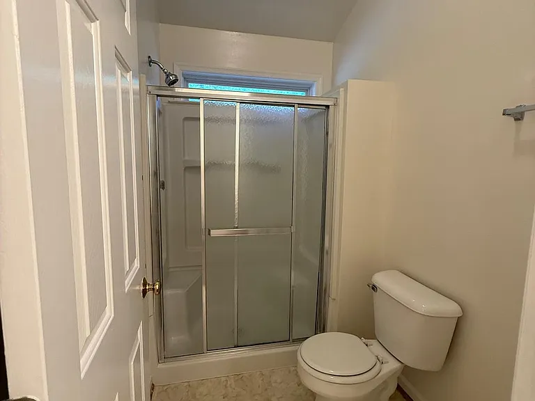 11707 Collinwood Ct — Photo 15