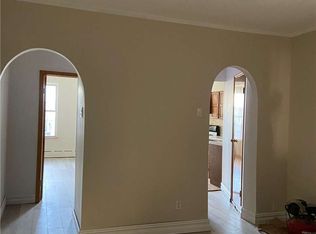 19-31 Linden St, Ridgewood, NY 11385