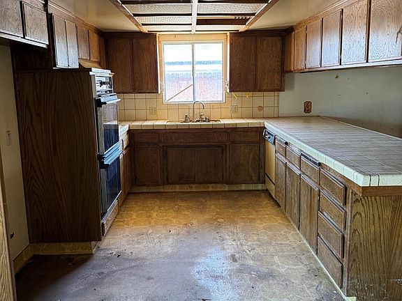 4th image of 3204 Ouray Way