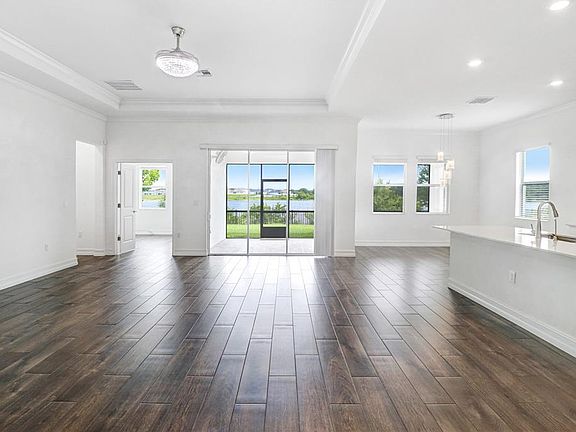 4th image of 12876 Bergstrom Bay Dr