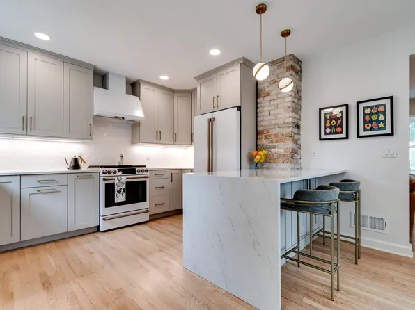 910 Columbia Rd, Madison, WI 53705
