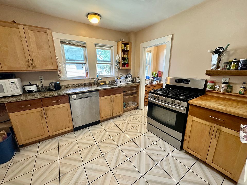 1st image of 39 Westford St #2
