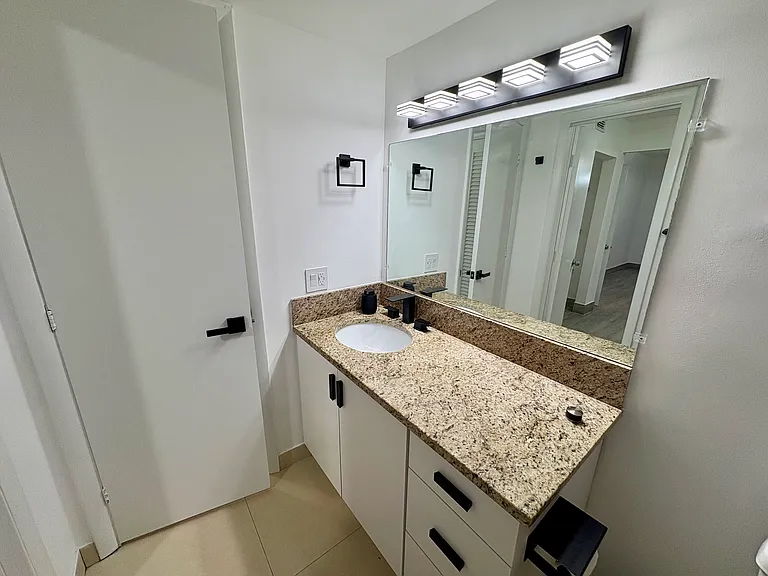 1591 NE Miami Gardens Dr #112 — Photo 3
